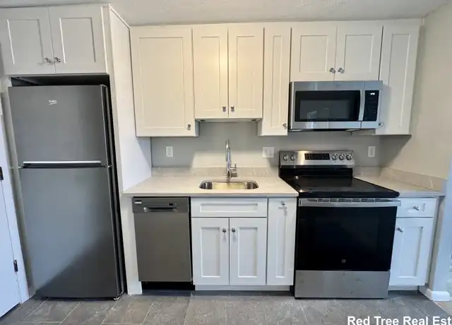Property at 97 Spring St Unit D8, West Roxbury, MA, 02132, 2 beds, 1 bath, [object Object]
