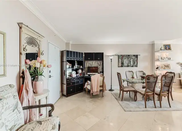 Property at 90 Edgewater Dr #1105, Coral Gables, FL, 33133, 1 bed, 1 bath, [object Object]