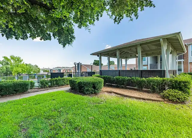 Property at Hillcrest Apartments - 3750 Post Oak Blvd, Euless, TX, 76040, 1 bed, 1 bath, [object Object]