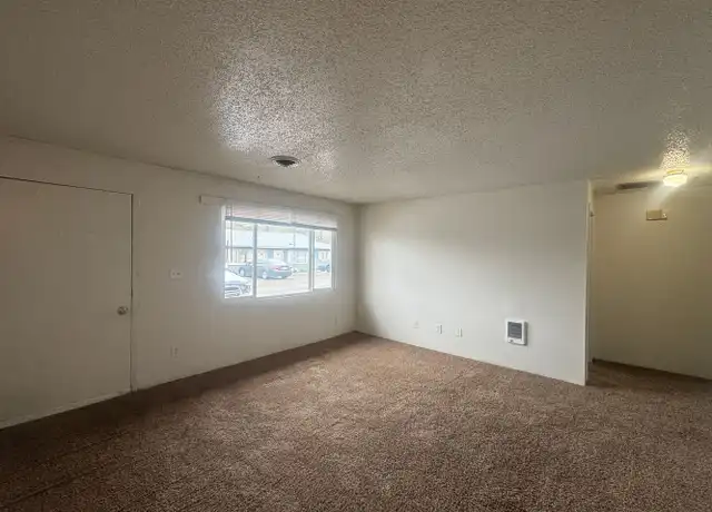 Property at 115 Southern Ave Unit 201-3, Selah, WA, 98942, 2 beds, 1 bath, [object Object]