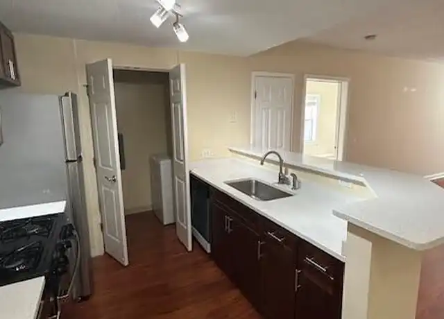 Property at 499 Bedford St Unit 333, Stamford, CT, 06901, 1 bed, 1 bath, [object Object]