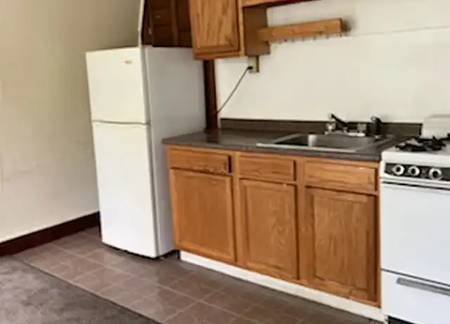 Property at 1568 Mineral Spring Rd, Reading, PA, 19602, 1 bed, 1 bath, [object Object]