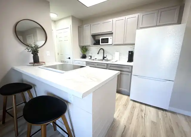 Property at 600 Marsha Ct Unit 25, Kokomo, IN, 46902, 1 bed, 1 bath, [object Object]