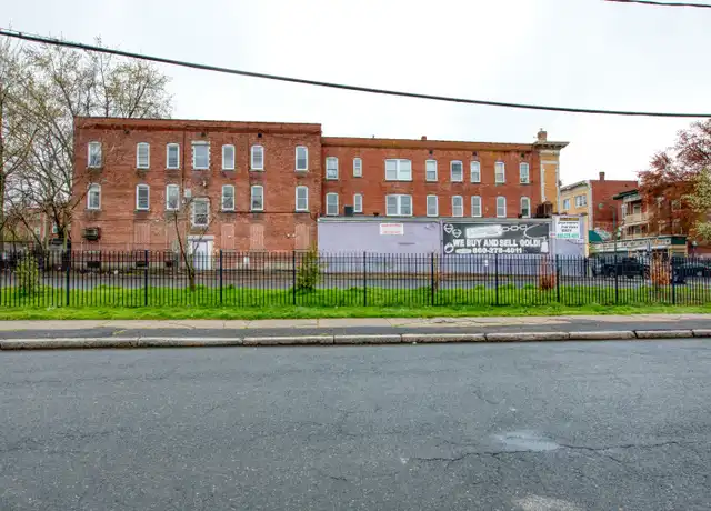Property at 821 Park St Unit 827 2E, Hartford, CT, 06106, 2 beds, 1 bath, [object Object]