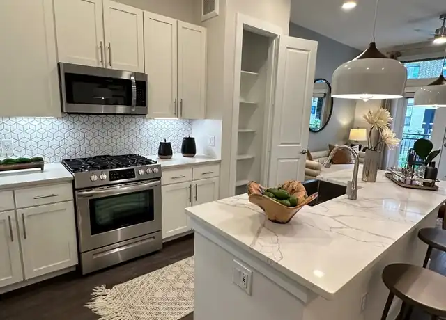 Property at 3003 Summer St Unit 301, Houston, TX, 77007, 1 bed, 1 bath, [object Object]