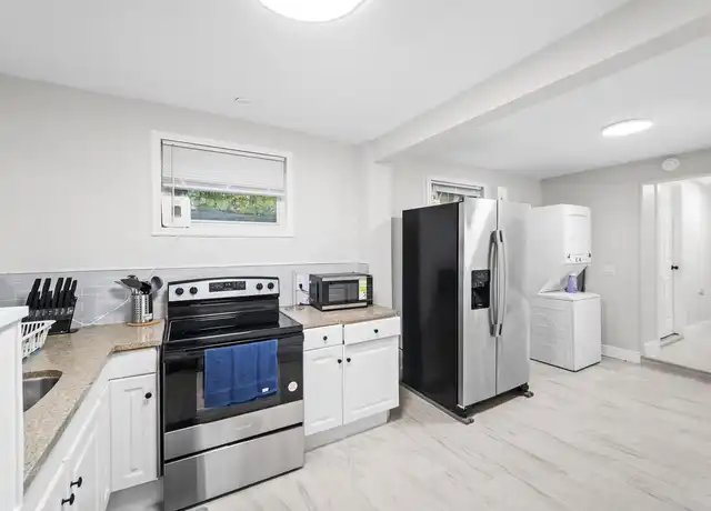 Property at 8095 Wakefield Ave, Jacksonville, FL, 32208, 1 bed, 1 bath, [object Object]