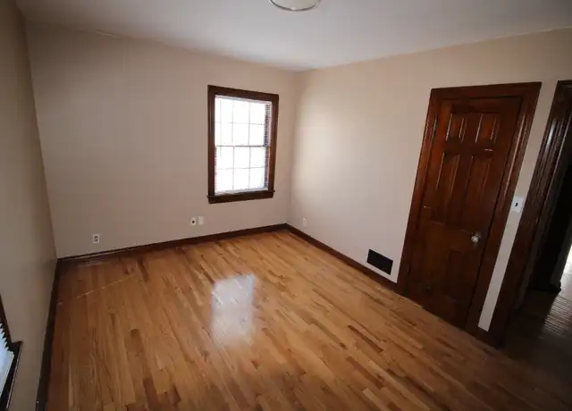 Property at 307 Kingston Ave, Louisville, KY, 40214, 1 bed, 1 bath, [object Object]