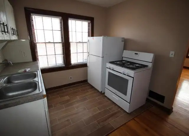 Property at 307 Kingston Ave, Louisville, KY, 40214, 1 bed, 1 bath, [object Object]