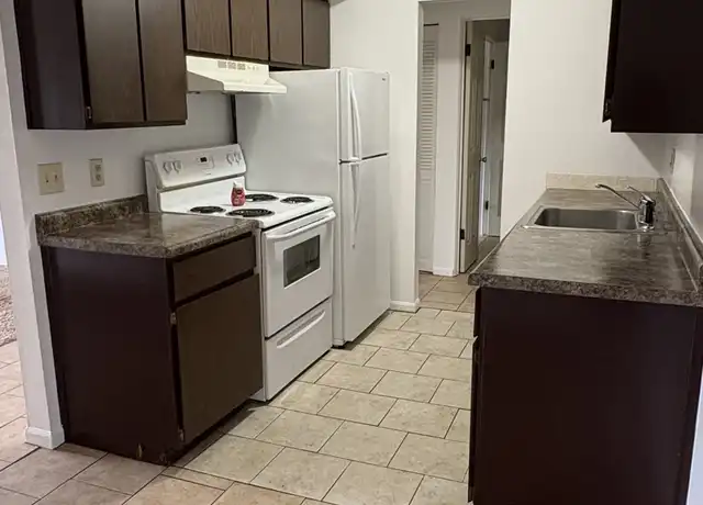 Property at 1306 W Michigan Ave Unit 05, Battle Creek, MI, 49037, 1 bed, 1 bath, [object Object]