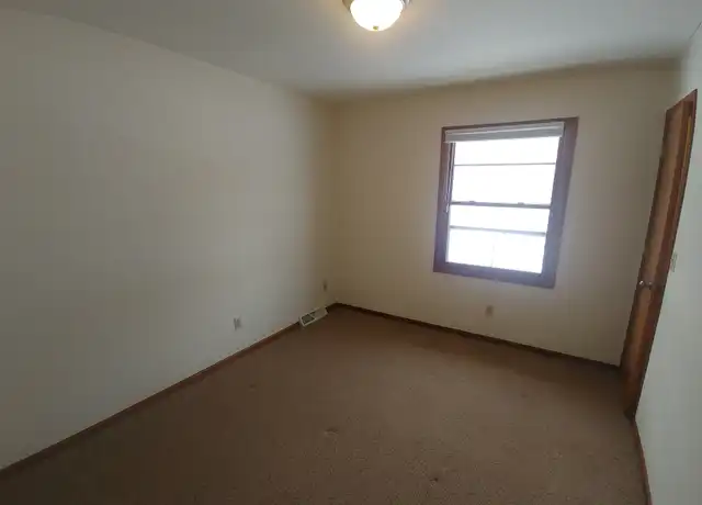 Property at 206 Redwood Ln Unit 2, Watertown, WI, 53094, 1 bed, 1.5 baths, [object Object]