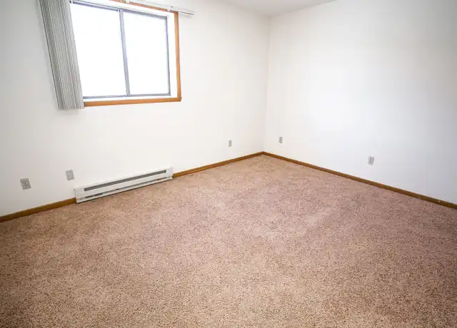 Property at 4318 9th Avenue Cir S, Fargo, ND, 58103, 1 bed, 1 bath, [object Object]