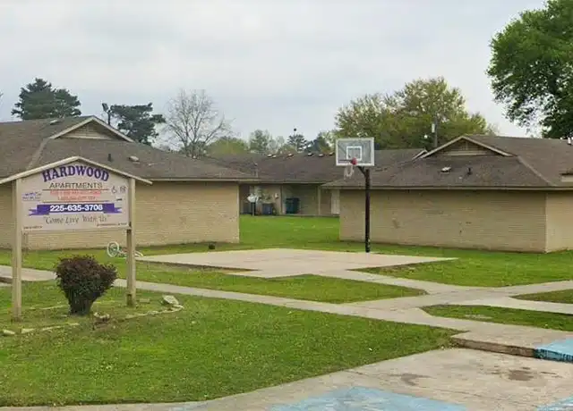 Property at 5952 Hardwood Sub Saint B Unit B, St Francisville, LA, 70775, 1 bed, 1 bath, [object Object]