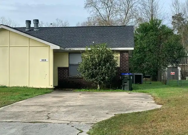 Property at 101 Drake Ct Unit B, Summerville, SC, 29483, 2 beds, 1.5 baths, [object Object]