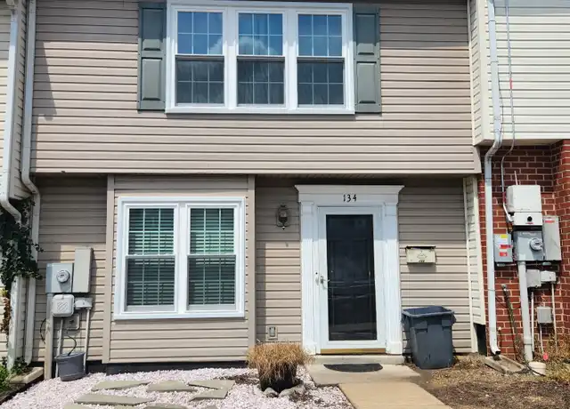 Property at 134 Georgetown Sq Unit 1, Martinsburg, WV, 25401, 3 beds, 2.5 baths, [object Object]
