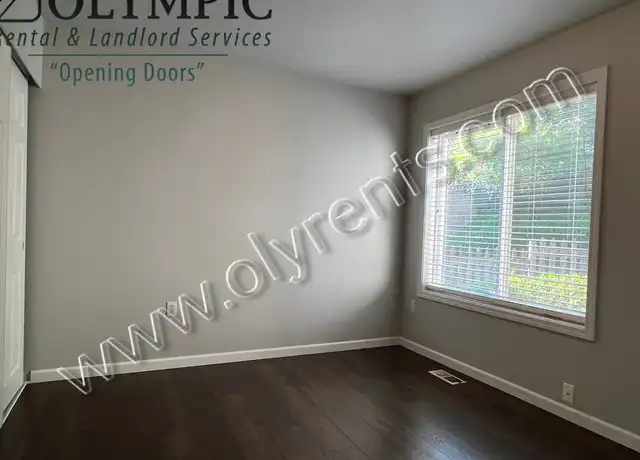 Property at 402 Sheridan Pl, Steilacoom, WA, 98388, 4 beds, 2.5 baths, [object Object]