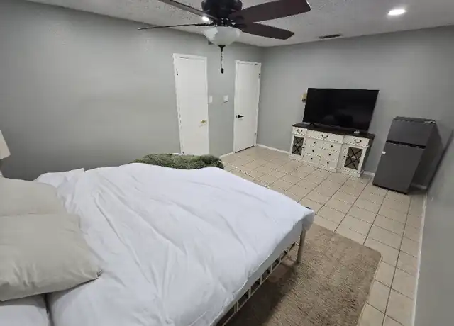 Property at 4215 Summer Breeze Ln Unit 2, San Antonio, TX, 78253, 1 bed, 1 bath, [object Object]