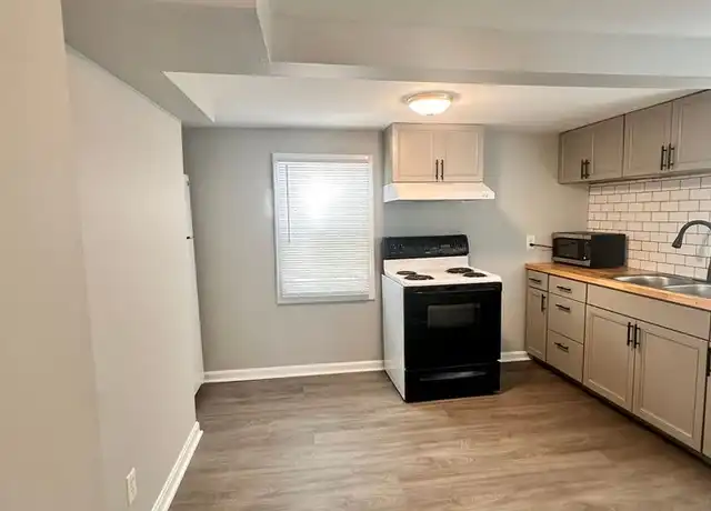 Property at 72 Hyde St #1, Burlington, VT, 05401, 4 beds, 1.5 baths, [object Object]
