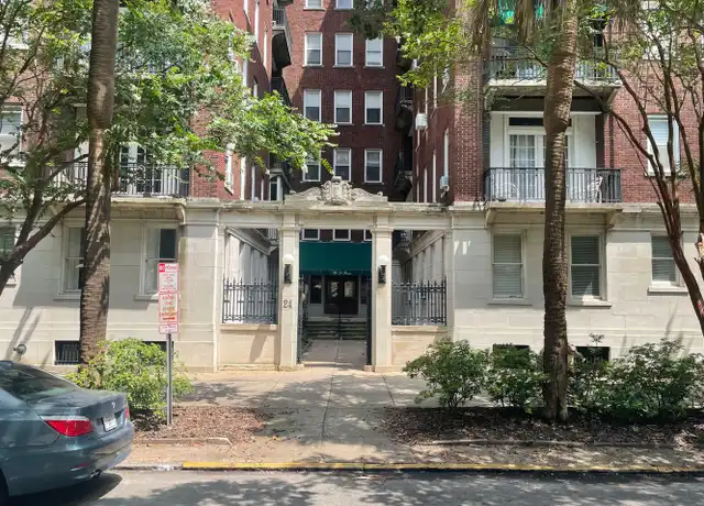 Property at 24 E Liberty St, Savannah, GA, 31401, 2 beds, 1 bath, [object Object]