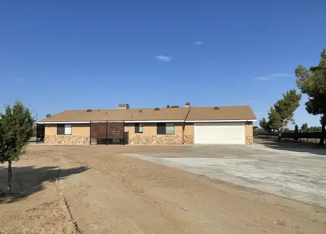 Property at 8560 Oakwood Ave Unit 1, Hesperia, CA, 92345, 3 beds, 2 baths, [object Object]