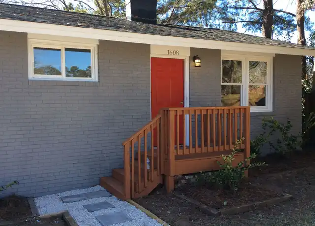 Property at 1616 Honeysuckle Rd, Raleigh, NC, 27609, 2 beds, 1 bath, [object Object]