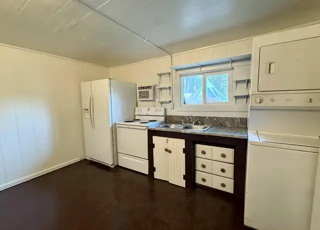 Property at 132 Lindsey Rd, Big Sandy, TX, 75755, 1 bed, 1 bath, [object Object]