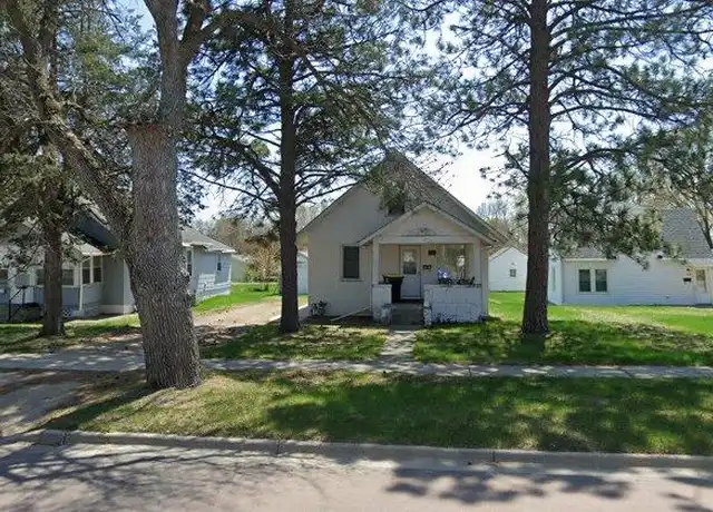 Property at 97 9th St, Windom, MN, 56101, 3 beds, 1.5 baths, [object Object]