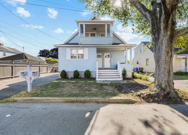 Property at 27 Churchill St, Fairfield, CT, 06824, 2 beds, 2 baths, [object Object]