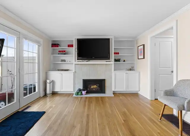 Property at 11 Oak St #37, Wellesley, MA, 02482, 2 beds, 1.5 baths, [object Object]