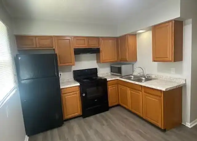 Property at 570 Anniston Dr, Lexington, KY, 40505, 2 beds, 1 bath, [object Object]