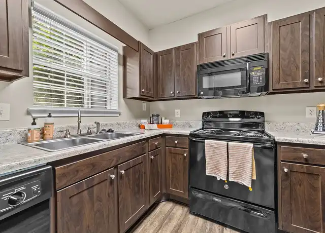 Property at Crowne Gardens Apartments - 1511 New Garden Rd, Greensboro, NC, 27410, 1-3 bed, 1-2 bath, [object Object]