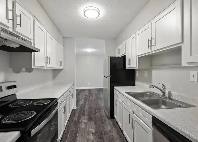 Property at Valley Bend Apartments - 3800 Squaw Valley Dr SW, Huntsville, AL, 35805, 1 bed, 1 bath, [object Object]