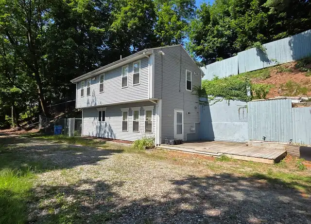 Property at 2 Chapel Ln, Lincoln, RI, 02865, 2 beds, 1.5 baths, [object Object]