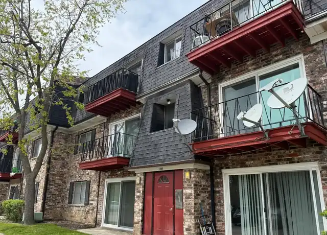Property at 1703 W Mansard Ln Unit 204, Mt Prospect, IL, 60056, 2 beds, 1 bath, [object Object]