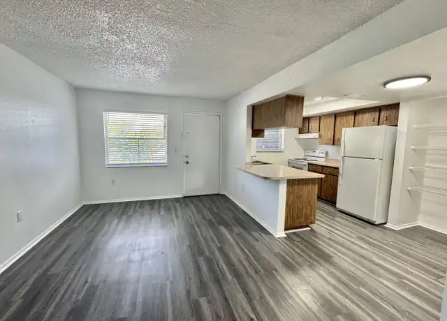 Property at 9250 Blind Pass Rd Unit 7, St Pete Beach, FL, 33706, 1 bed, 1 bath, [object Object]