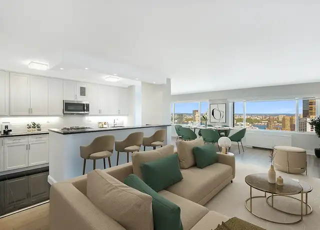 Photo of 1 Lincoln Plz Unit 43A, New York, NY 10023