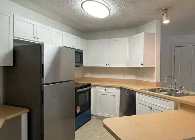 Property at 4045 W McNab Rd, Pompano Beach, FL, 33069, 2 beds, 2 baths, [object Object]