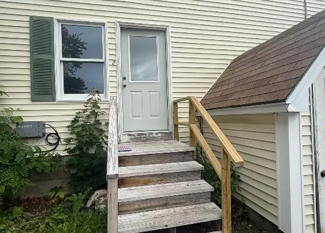 Property at 86 Oak St Apt 2, Old Town, ME, 04468, 2 beds, 1 bath, [object Object]