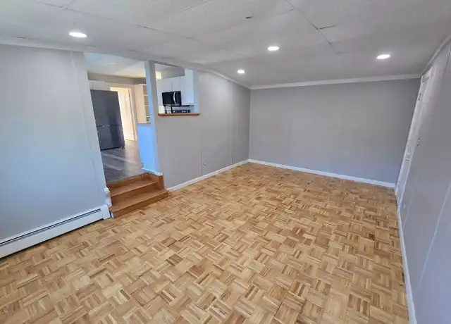 Property at 82 Willow St Unit 5, Augusta, ME, 04330, 2 beds, 1 bath, [object Object]