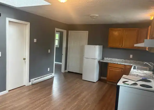 Property at 51 River St Unit 3, Waterbury, CT, 06706, 2 beds, 1 bath, [object Object]