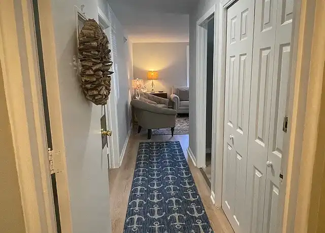 Property at Wallingford Arms/West State Court - 27 Wallingford Ave, Wallingford, PA, 19086, 1 bed, 1 bath, [object Object]