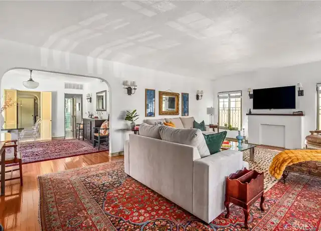 Property at 8246 4th St, Los Angeles, CA, 90048, 2 beds, 2 baths, [object Object]