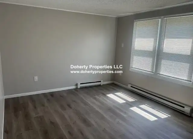 Property at 1219 Pawtucket Blvd, Lowell, MA, 01854, 2 beds, 1 bath, [object Object]