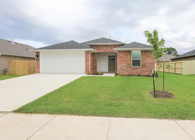 Property at 203 Collie Ave, Lowell, AR, 72745, 3 beds, 2 baths, [object Object]