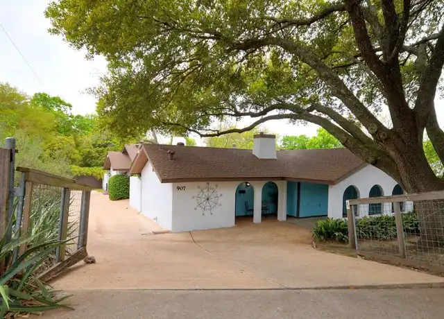 Property at 907 E Live Oak St Unit 1, Austin, TX, 78704, 2 beds, 1.5 baths, [object Object]