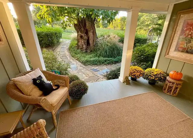 Property at 17648 Canby Rd, Leesburg, VA, 20175, 2 beds, 2 baths, [object Object]