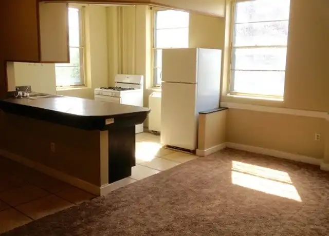 Property at 924 N Topeka St Unit 209, El Dorado, KS, 67042, 2 beds, 1 bath, [object Object]