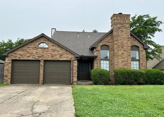 Property at 1225 Eaton Ln, Grapevine, TX, 76051, 3 beds, 2.5 baths, [object Object]