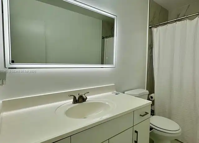 Property at 1831 SW 24th St, Fort Lauderdale, FL, 33315, 2 beds, 1 bath, [object Object]