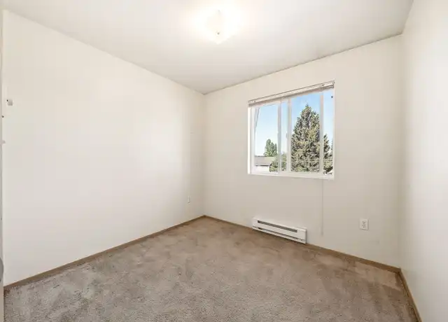 Property at 4527 S Puget Sound Ave Unit D, Tacoma, WA, 98409, 3 beds, 1.5 baths, [object Object]