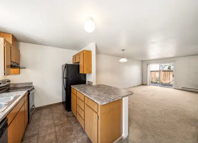 Property at 4527 S Puget Sound Ave Unit D, Tacoma, WA, 98409, 3 beds, 1.5 baths, [object Object]